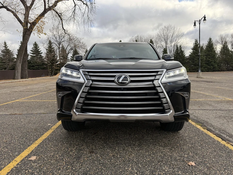 2018 Lexus LX 3rd Gen - Image 15 of 31