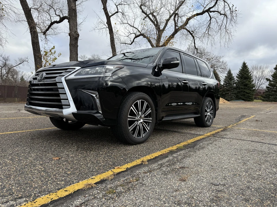 2018 Lexus LX 3rd Gen - Image 4 of 31