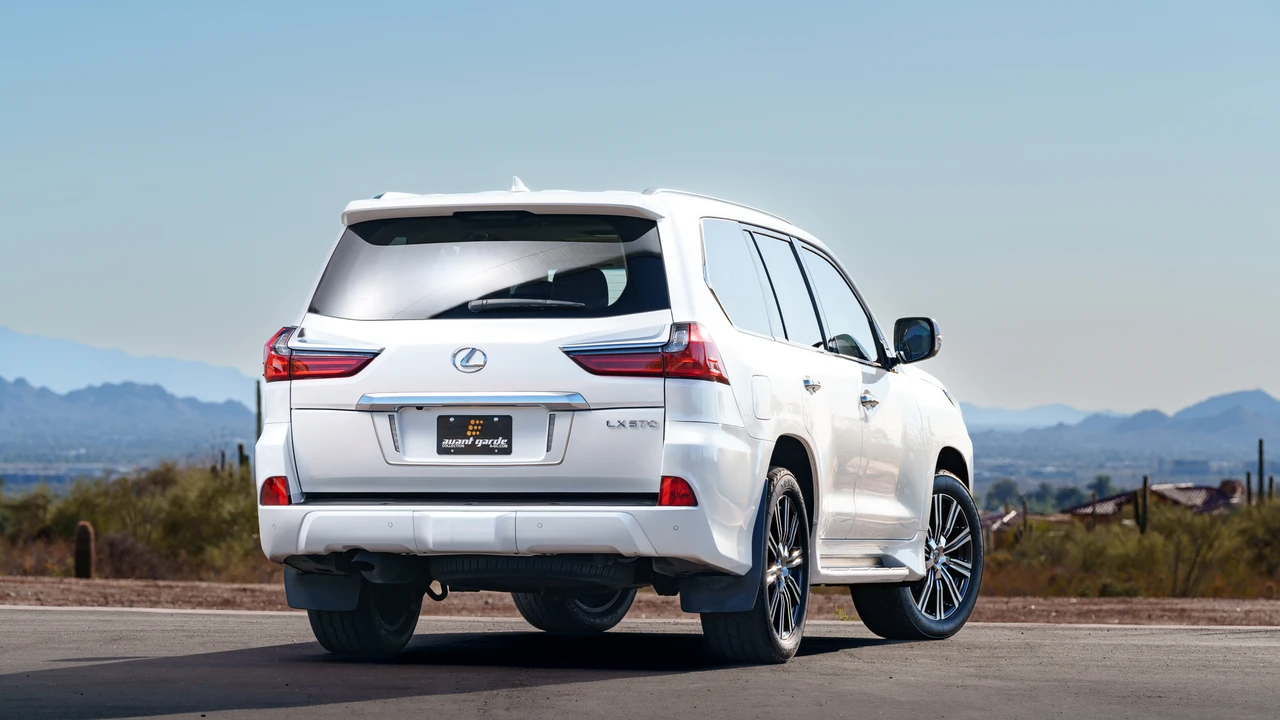 2018 Lexus LX 3rd Gen - Image 8 of 31