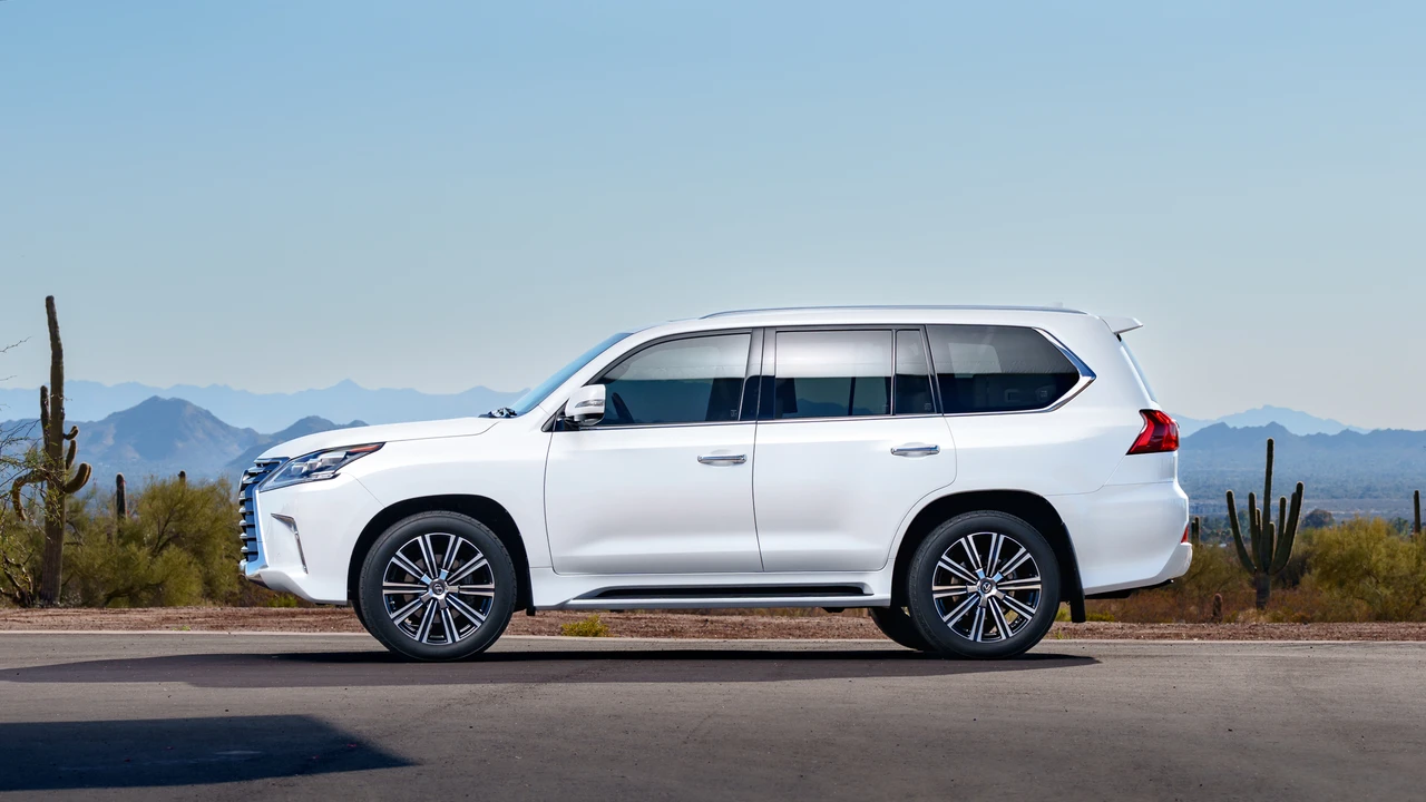2018 Lexus LX 3rd Gen - Image 3 of 31