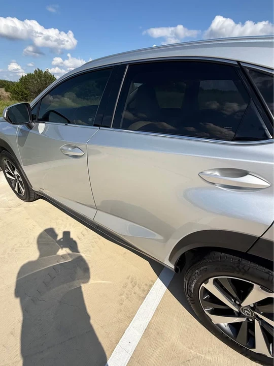 2018 Lexus - Image 8 of 20