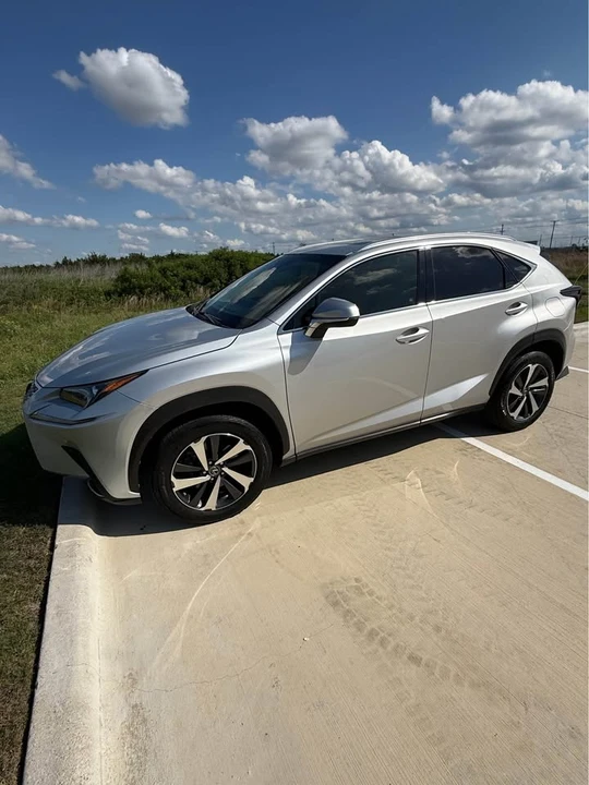 2018 Lexus - Image 2 of 20