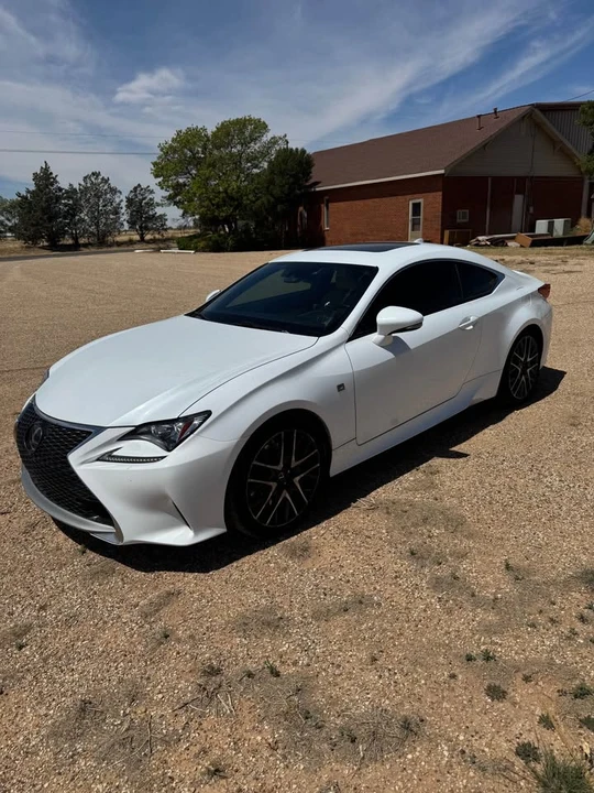 2018 Lexus RC - Image 2 of 8