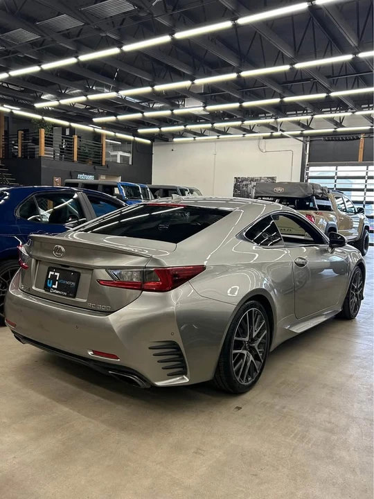 2018 Lexus RC - Image 5 of 7