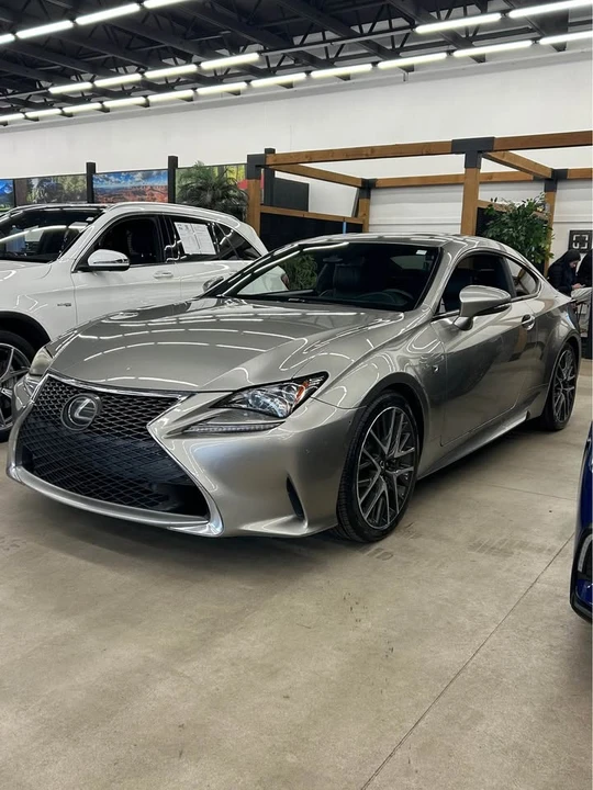2018 Lexus RC - Image 3 of 7