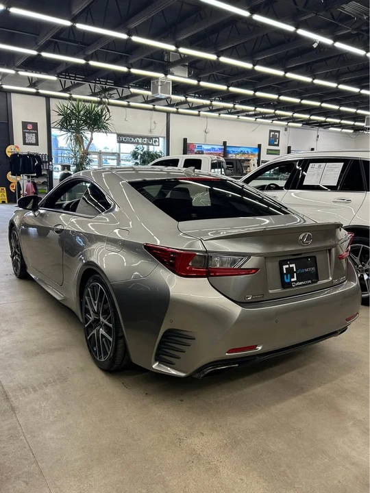 2018 Lexus RC - Image 4 of 7