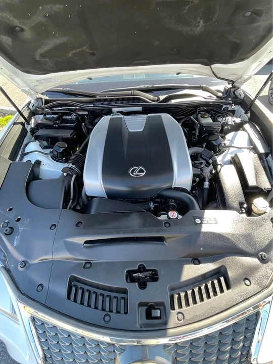 2018 Lexus RC - Image 19 of 19