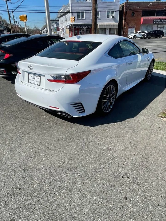 2018 Lexus RC - Image 3 of 19