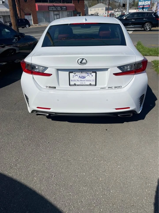2018 Lexus RC - Image 4 of 19