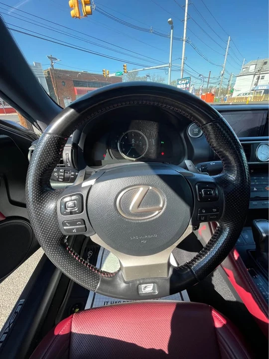 2018 Lexus RC - Image 12 of 19
