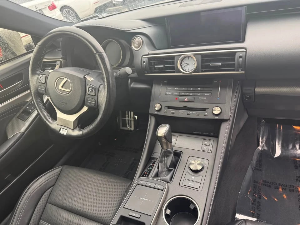 2018 Lexus RC - Image 12 of 19