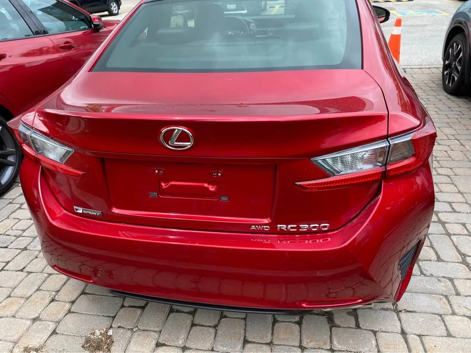2018 Lexus RC - Image 5 of 16