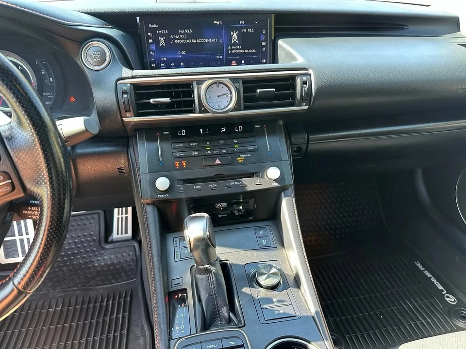 2018 Lexus RC - Image 12 of 20