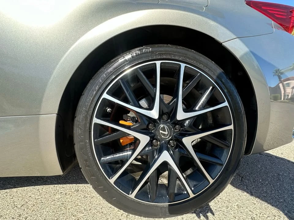 2018 Lexus RC - Image 18 of 20