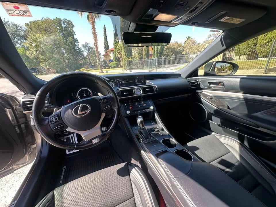 2018 Lexus RC - Image 10 of 20