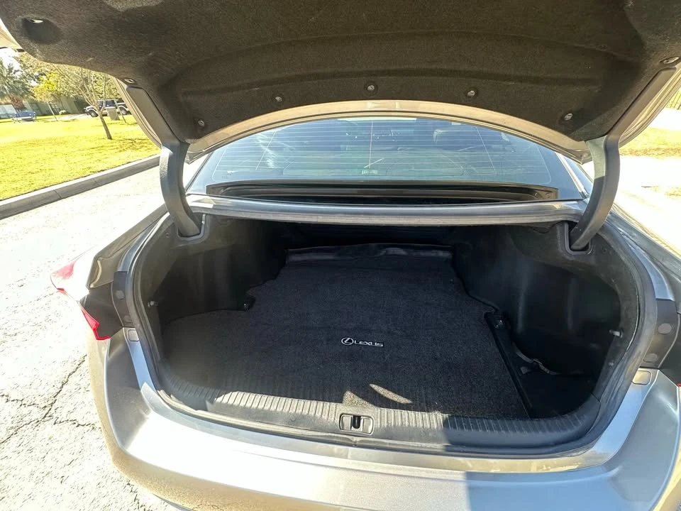 2018 Lexus RC - Image 14 of 20