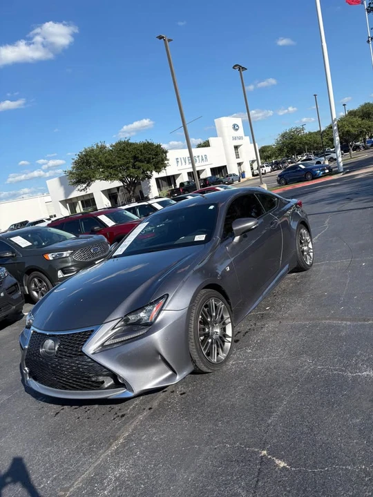 2018 Lexus RC - Image 2 of 4
