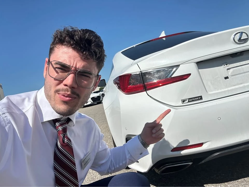 2018 Lexus RC - Image 2 of 10