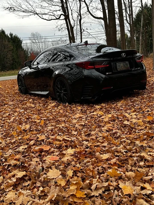 2018 Lexus RC - Image 3 of 12