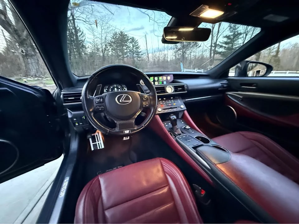 2018 Lexus RC - Image 11 of 12