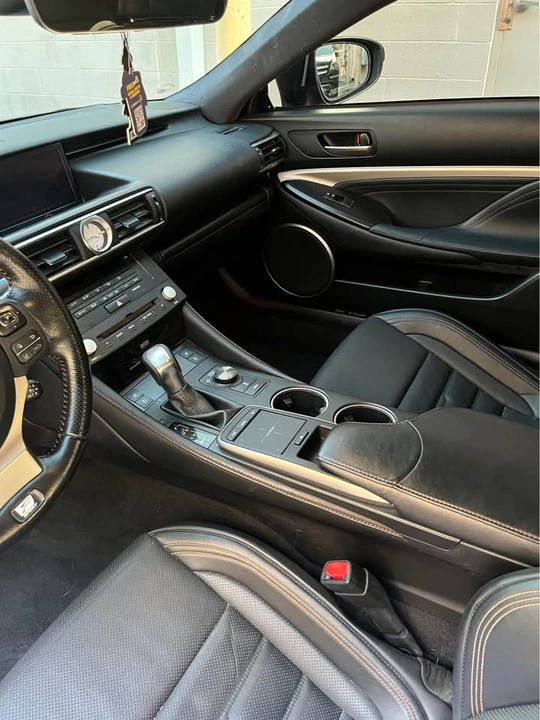 2018 Lexus RC - Image 8 of 9