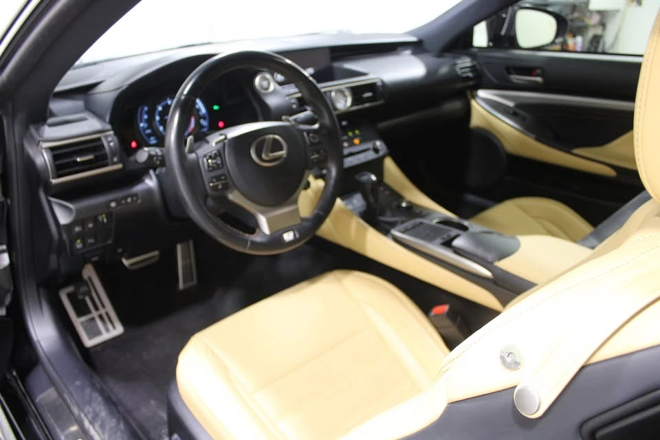 2018 Lexus RC - Image 2 of 9
