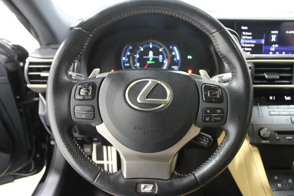 2018 Lexus RC - Image 9 of 9