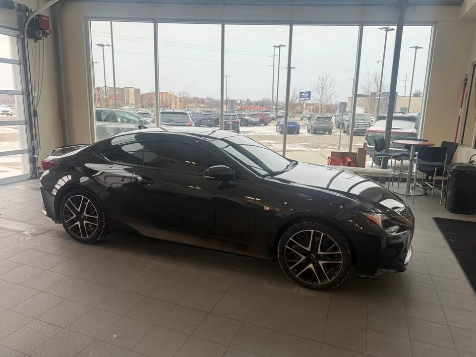 2018 Lexus RC - Image 2 of 12