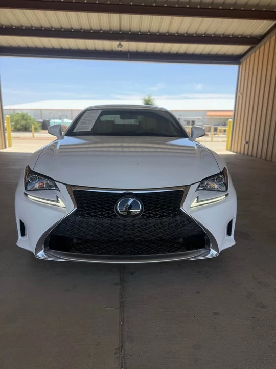 2018 Lexus RC - Image 2 of 11