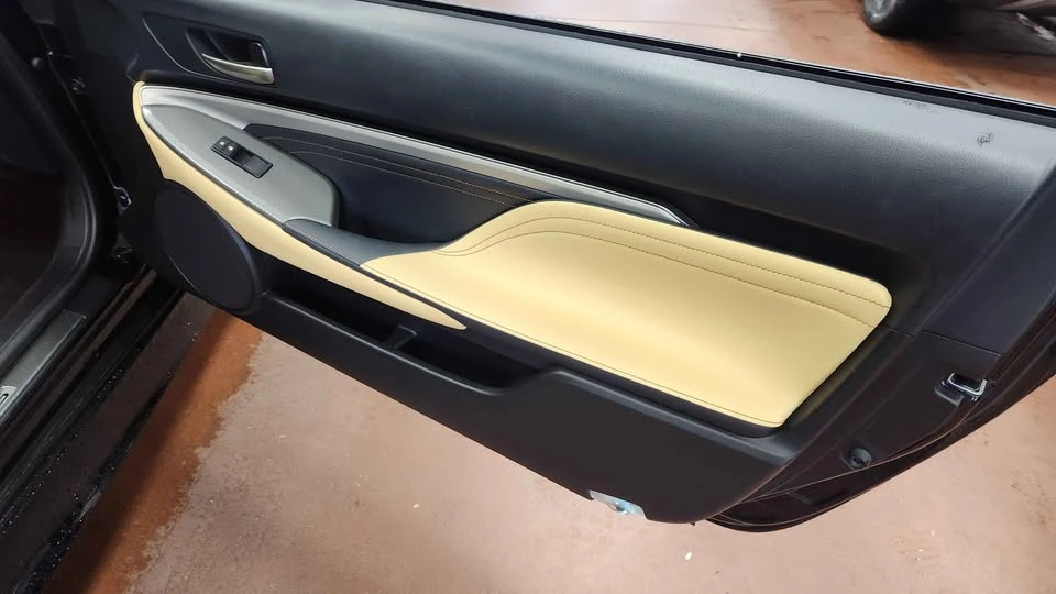 2018 Lexus RC - Image 10 of 10