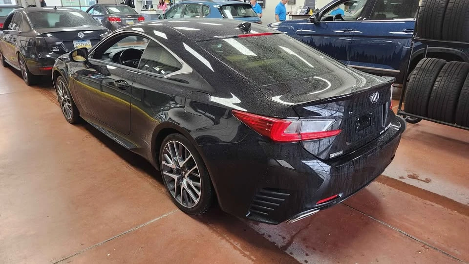 2018 Lexus RC - Image 3 of 10