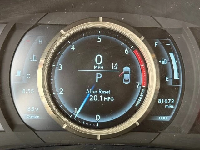 2018 Lexus RC - Image 27 of 31