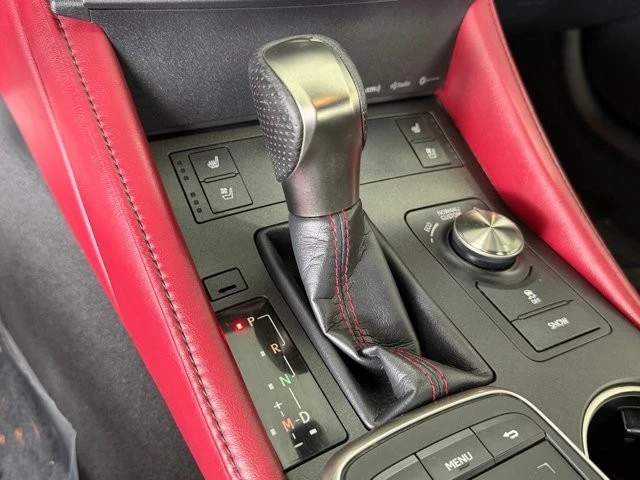 2018 Lexus RC - Image 29 of 31