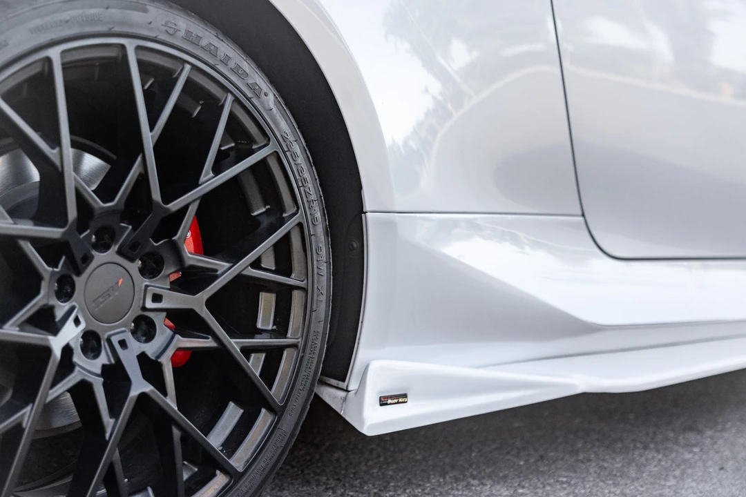 2018 Lexus RC - Image 26 of 31