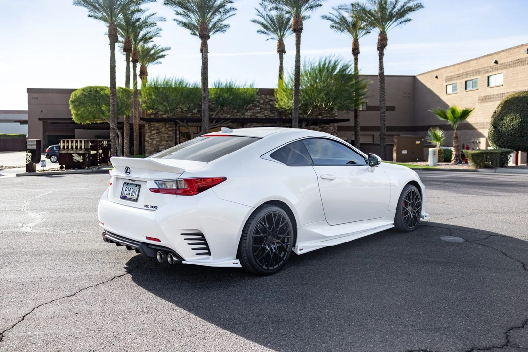 2018 Lexus RC - Image 6 of 31