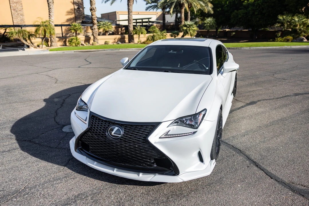 2018 Lexus RC - Image 10 of 31