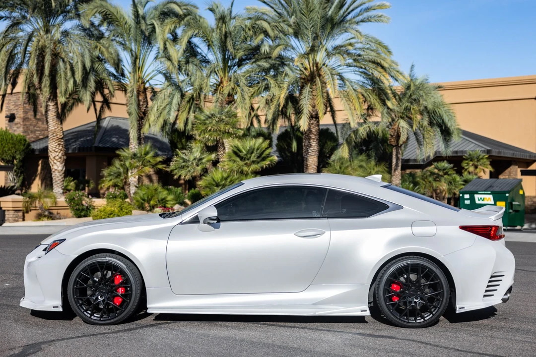 2018 Lexus RC - Image 9 of 31