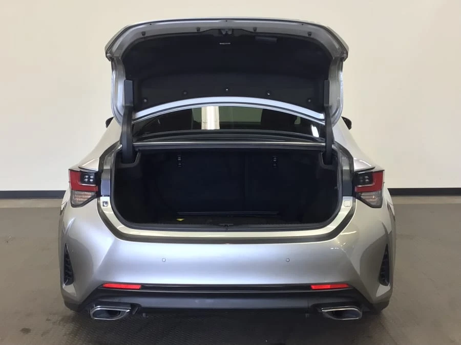 2018 Lexus RC - Image 11 of 11