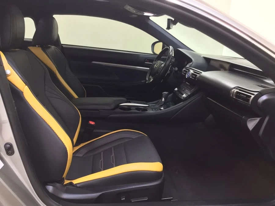 2018 Lexus RC - Image 9 of 11