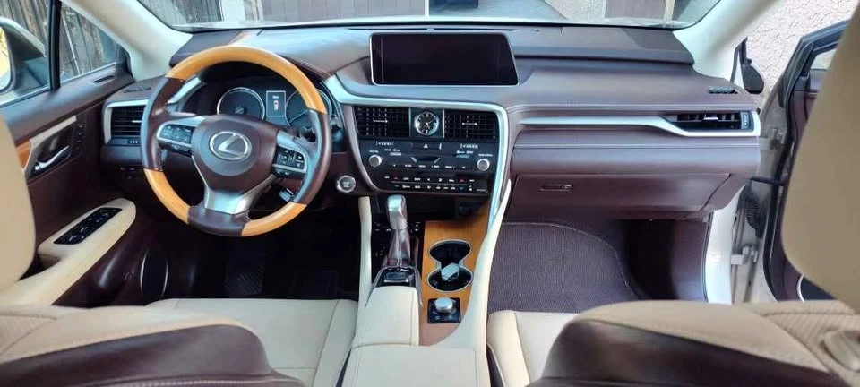 2018 Lexus RX 4th Gen - Image 10 of 16