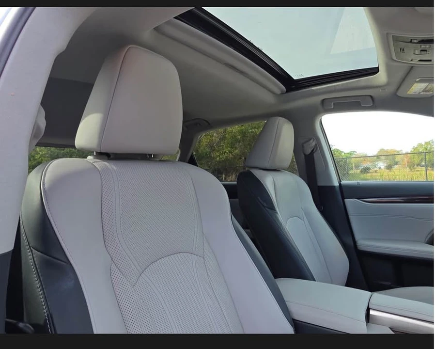 2018 Lexus RX 4th Gen - Image 5 of 10
