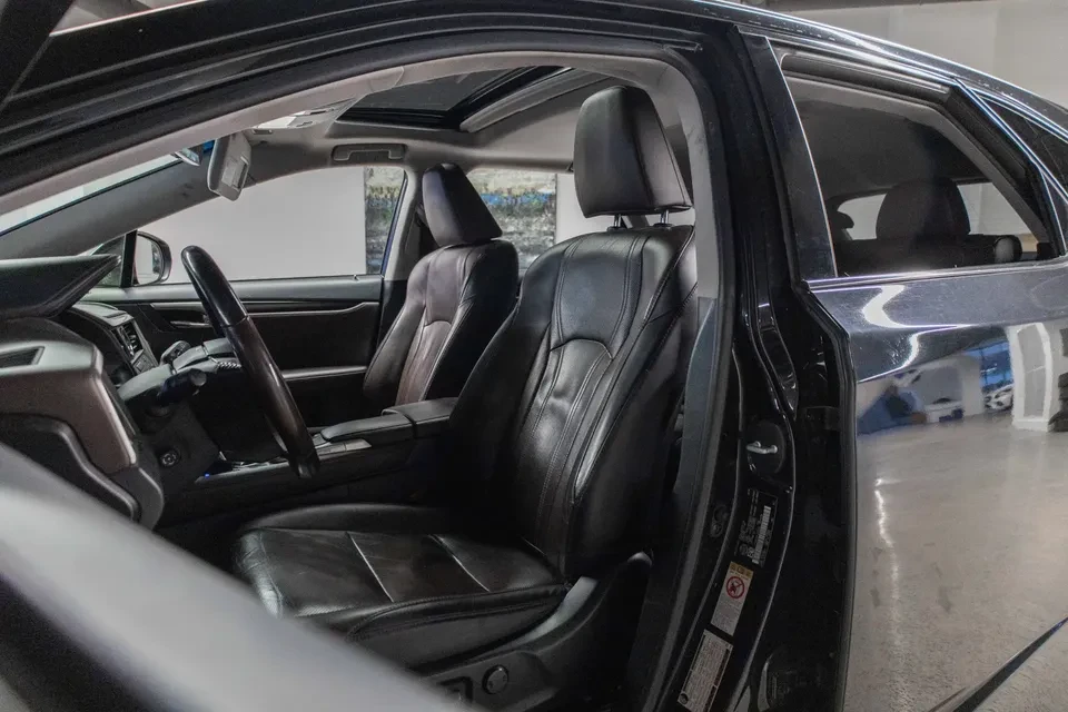 2018 Lexus RX 4th Gen - Image 10 of 15