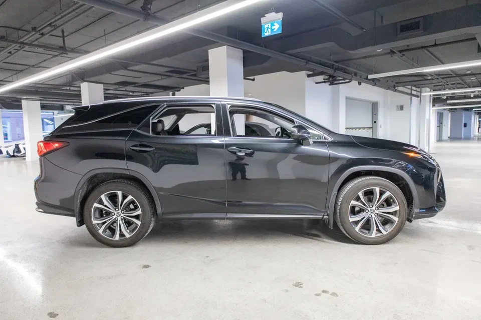 2018 Lexus RX 4th Gen - Image 9 of 15