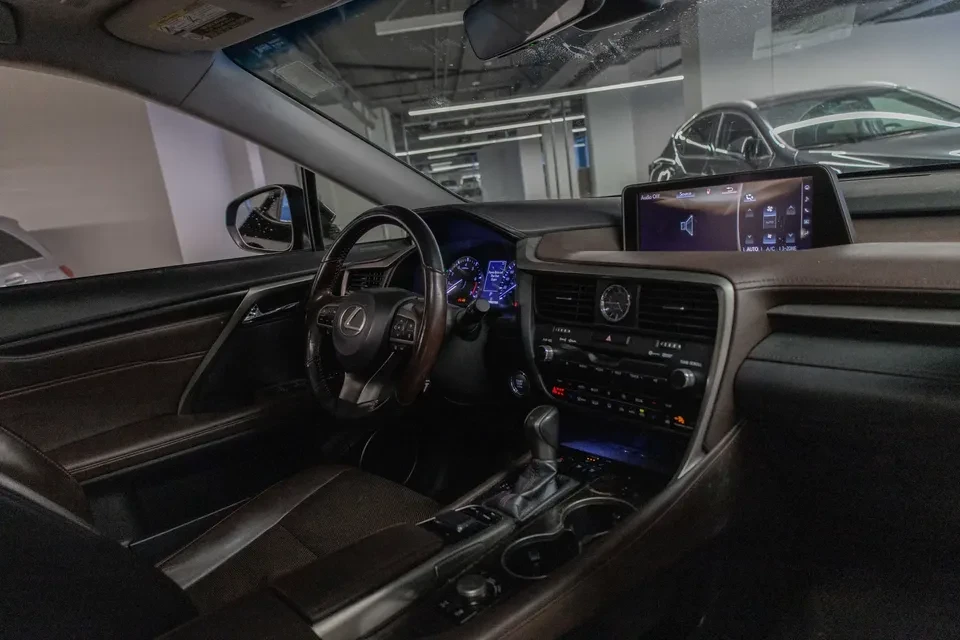2018 Lexus RX 4th Gen - Image 8 of 15