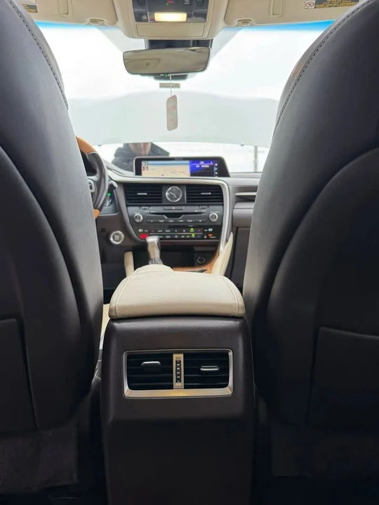 2018 Lexus RX 4th Gen - Image 14 of 19