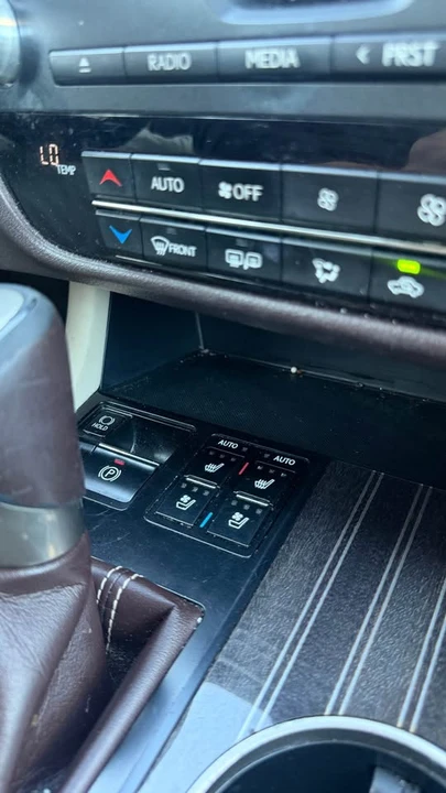 2018 Lexus RX 4th Gen - Image 18 of 19