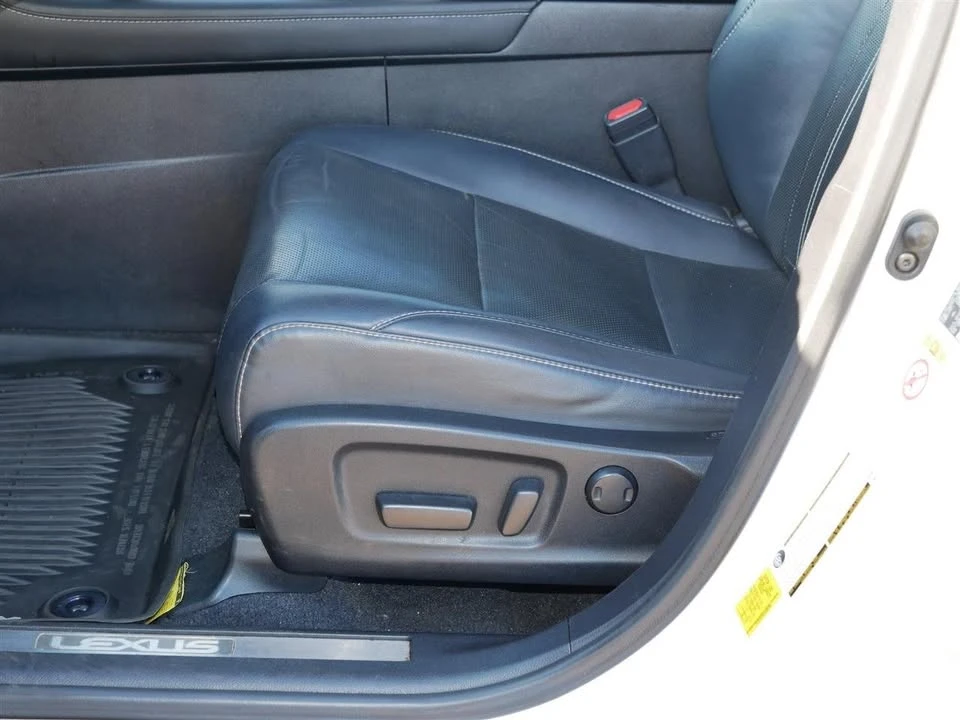 2018 Lexus RX 4th Gen - Image 15 of 20