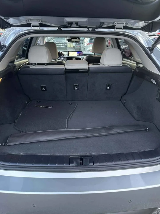 2018 Lexus RX 4th Gen - Image 13 of 16
