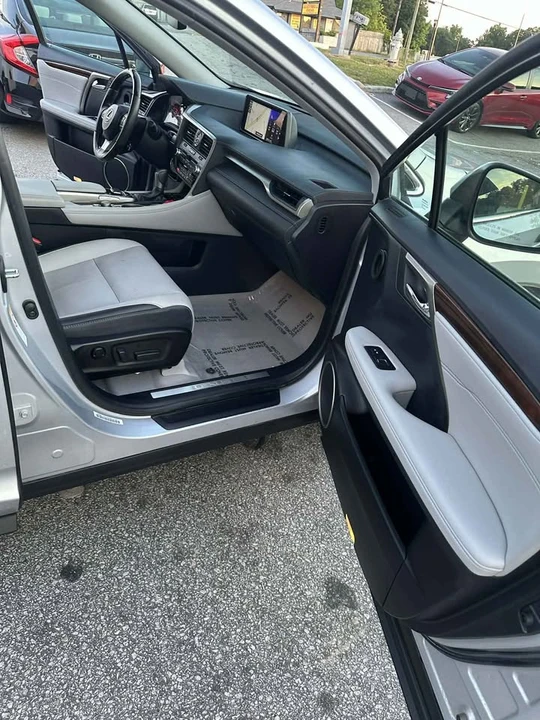 2018 Lexus RX 4th Gen - Image 15 of 16