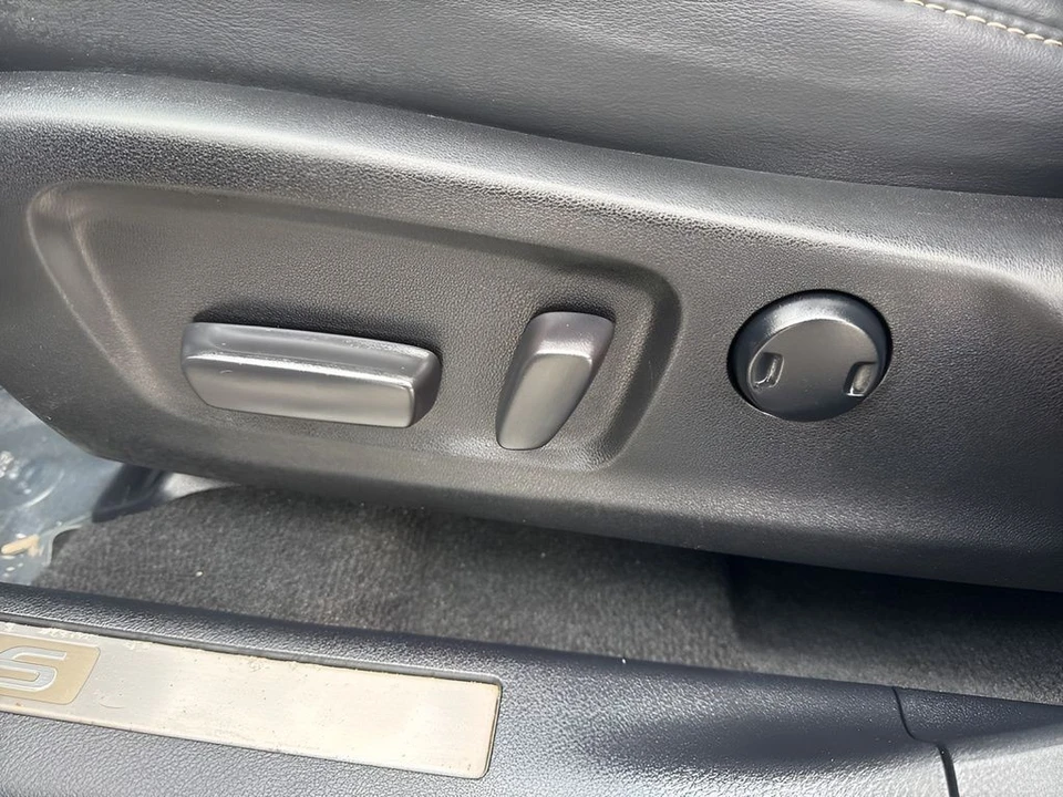 2018 Lexus RX 4th Gen - Image 10 of 12